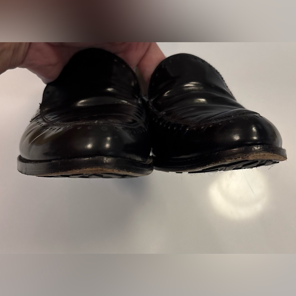 Via Spiga Black Patent Leather Pointed Loafers - Picture 2 of 15